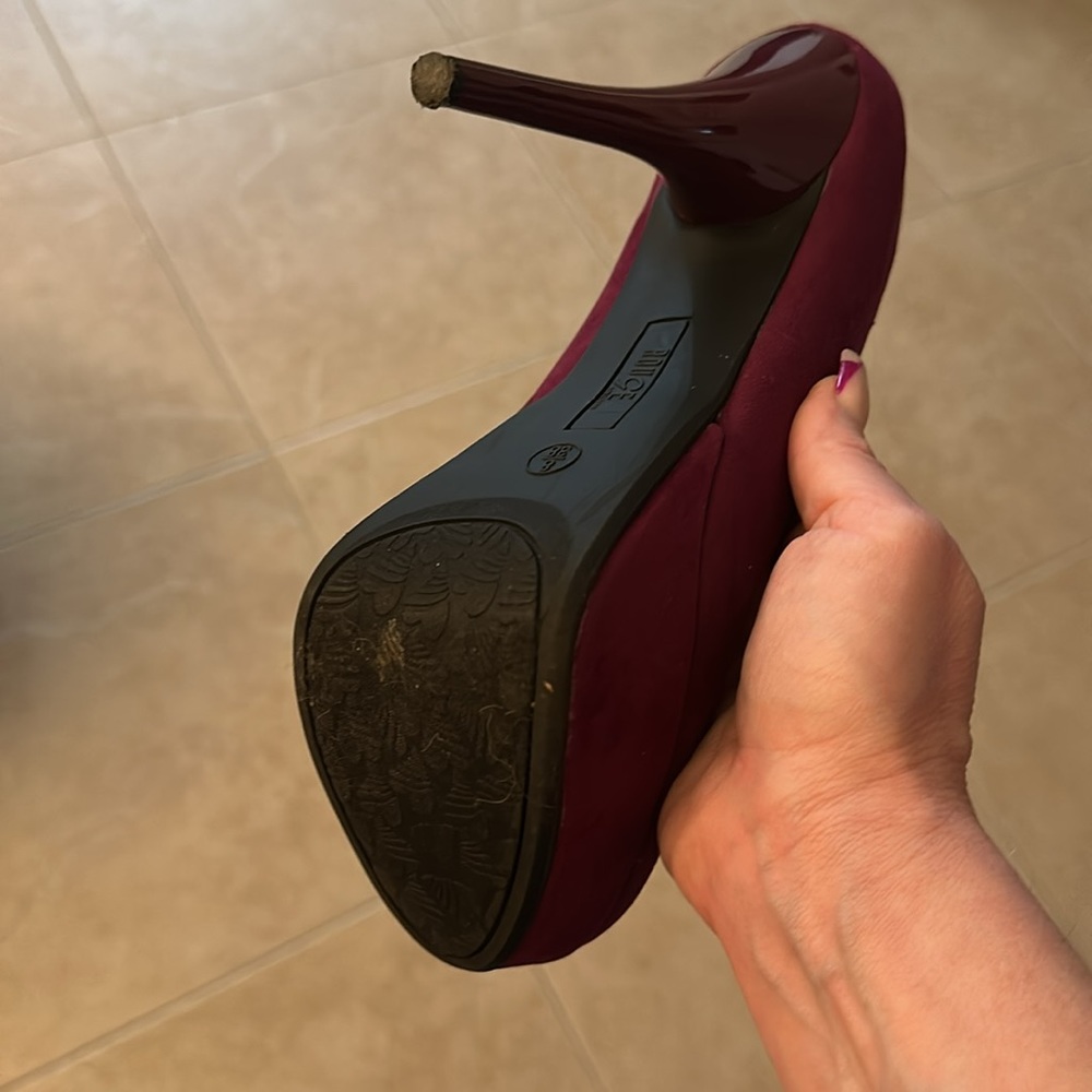 Rouge Raspberry suede heels - Picture 3 of 4